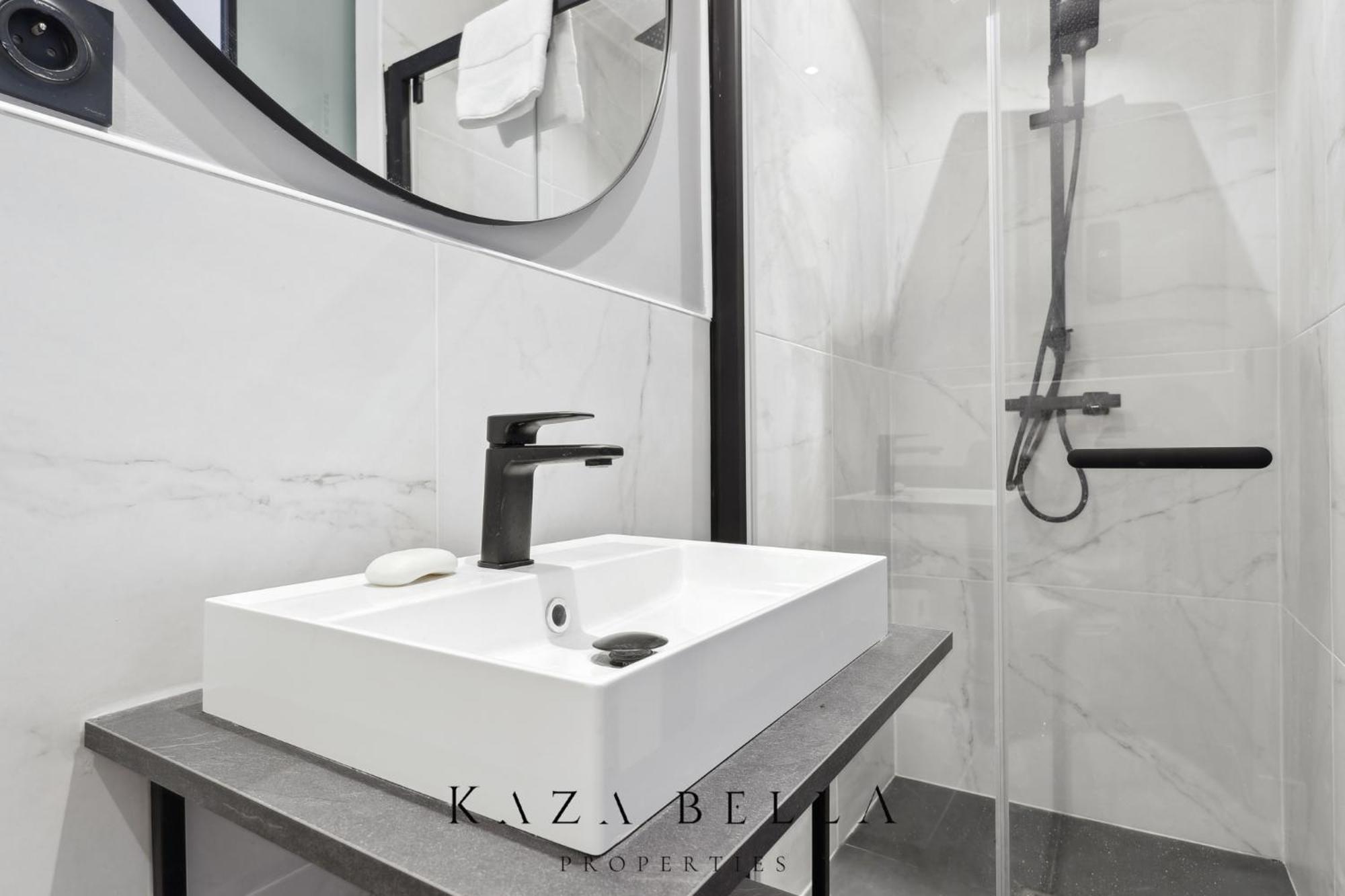 Kaza Bella - Maisons Alfort 1 Modern Flat Buitenkant foto